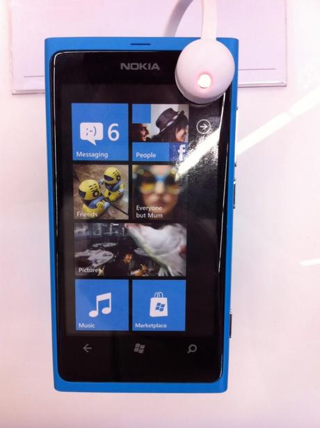 Nokia Lumia 800 : Video HD e Foto by AllMobileWorld.it