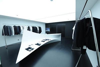 Progettazione retail: Zaha Hadid per Neil Barrett