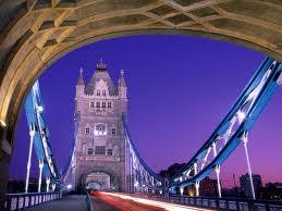 La Torre Eiffel e il Tower Bridge diventeranno momumenti sostenibili!