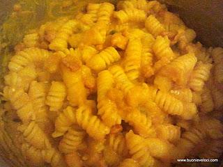 Pasta con crema di zucca e pancetta