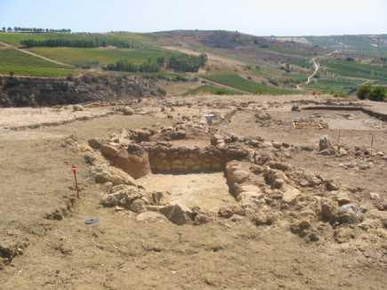 Menfi, Cultura: tornano in città i reperti archeologici dell’età del ferro.  Via libera della Soprintendenza per il Museo civico