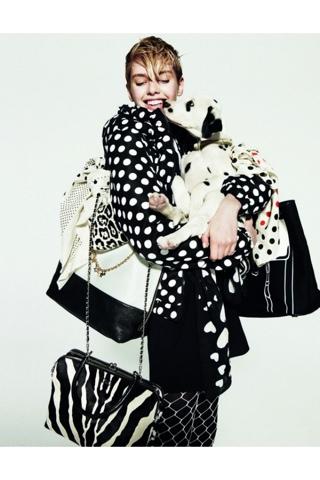 Black And White - Elle