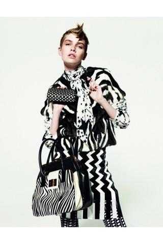 Black And White - Elle