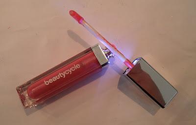 Beautycycle - Light Up Lipgloss Review/Recensione + Photos/Foto/Swatches