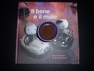 Il bene e il male: entrambi: su tazzina di caffè!