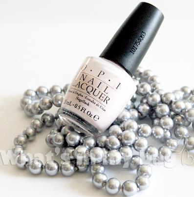 A close up on make up n°44: OPI, smalto Step right up Collezione Femme de cirque