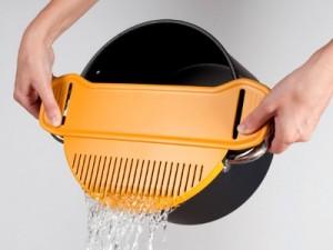 Come riutilizzare l’acqua usata per cuocere la pasta