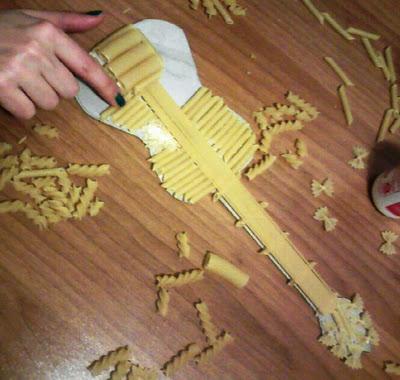Musiricette e lavoretti per bambini : come costruire la chitarra di ... Lavoretti per bambini di 8 anni