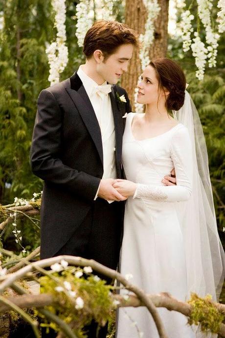 Discover the 'Twilight' Bridal Gown Worn by Bella