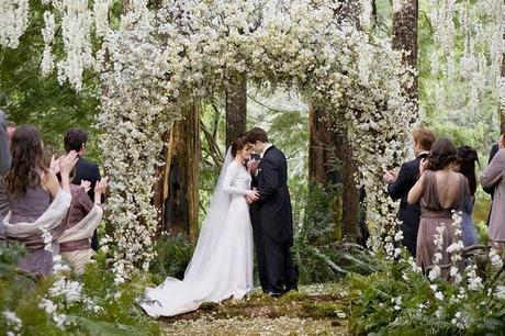 Discover the 'Twilight' Bridal Gown Worn by Bella