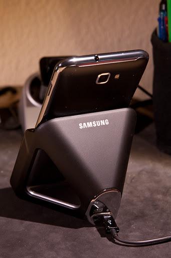 Galaxy Note Dock Station : Bella elegante per uno smartablet di classe