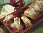 Strudel di pere ,cioccolato e cannella