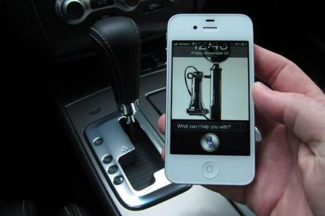 Siri: dimostrazione dell’utilizzo in auto con bluetooth (video)