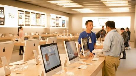Dipendenti Apple pronti ad accoglierci, se avvisati dal nostro iPhone con l’app ufficiale