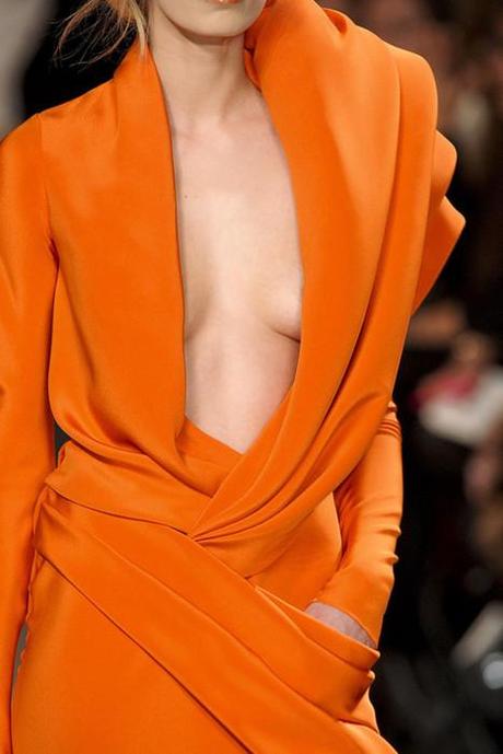 fashion-ocd:

Stephane Rolland Spring 2011 Details

suuuuch a perfect orange