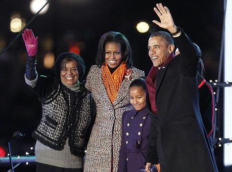 -24:  Obama accende l'albero di Natale della Casa Bianca‎