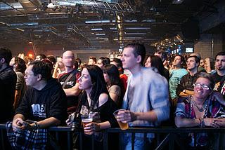 Occhi di ragazzi al concerto