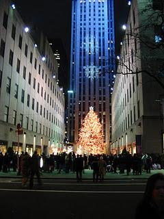 Acceso l'albero di Natale al Rockfeller Center: ufficilamente inaugurata la stagione natalizia!