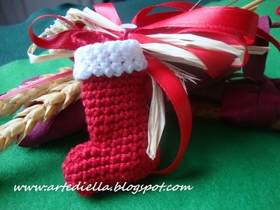 Decorazioni Natale. miniature all'uncinetto in cotone calzine natalizie.Video tutorial