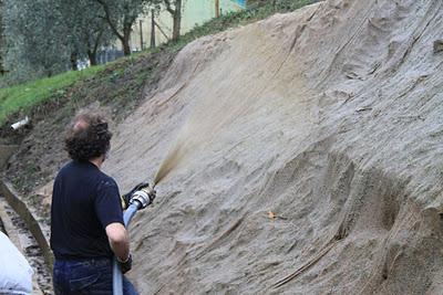 l'idrosemina della scarpata a Pierino