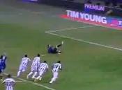 Giampaolo Pazzini scivola terra battendo rigore, Inter Udinese [video]