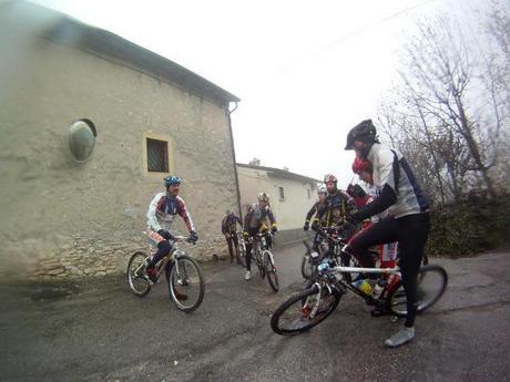 Bikers contro la nebbia ovvero...uscita mtb del 4/12/2011