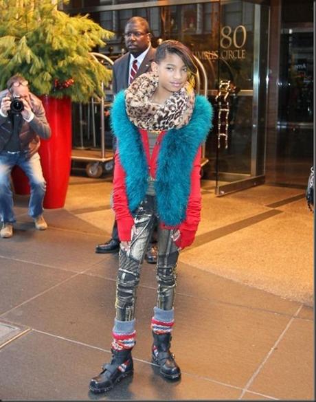 Willow-Smith-Shows-Wild-Style-in-NYC-435x580