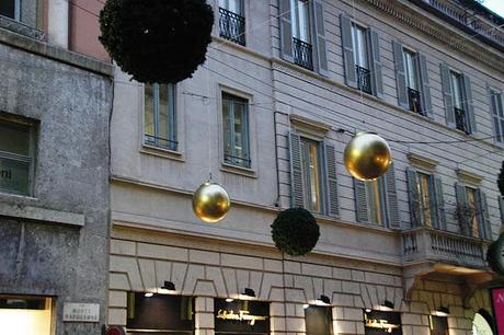 Before Christmas... Shop Windows in Milan