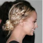 acconciature capelli natale - raccolto treccia