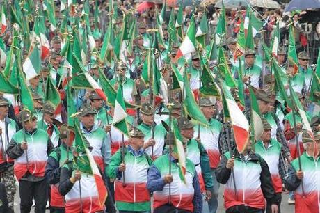 UE’…che’.. ma sveglioni..ehh..?!…