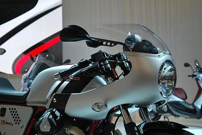 Guzzi party @ Eicma 2011