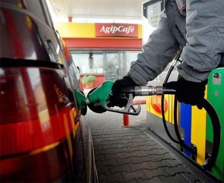 Benzina e gasolio a 1,70 euro al litro