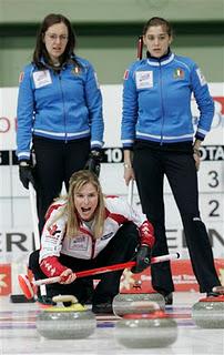 Curling: le azzurre superano la Svizzera e volano ai Mondiali!