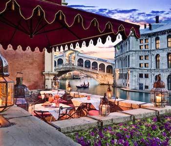 Professionalità, cortesia eleganza: ecco, regione per regione, i migliori hotel italiani del 2011