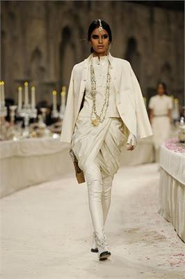 Métiers d'Art Paris-Bombay: Karl Lagerfeld presenta la Pre-Fall 2012 di Chanel