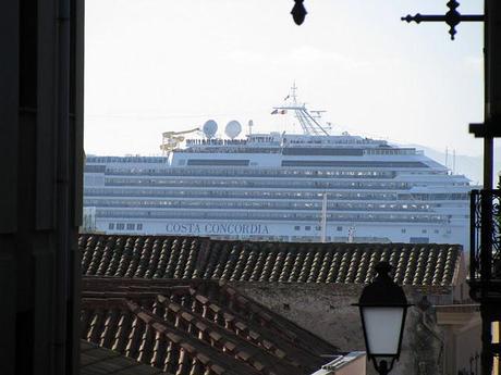 Costa concordia a cagliari 9 12 2011 parte 1