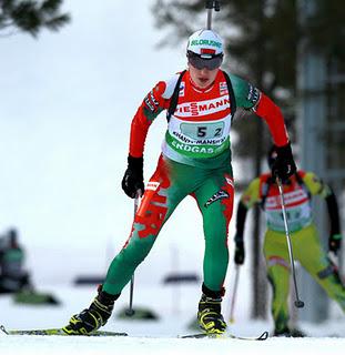 Biathlon: spettacolo ad Hocfilzen, l'inseguimento va a Domracheva