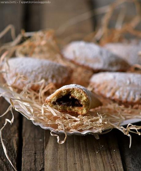 Un setaccio e un macinino per dar vita ad una frolla...