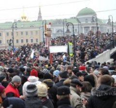 A Mosca la protesta anti-Putin, ma scoppia il “caso-Golos”