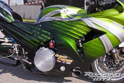 Kawasaki ZX-14 Turbo Drag Bike by Roaring Toyz