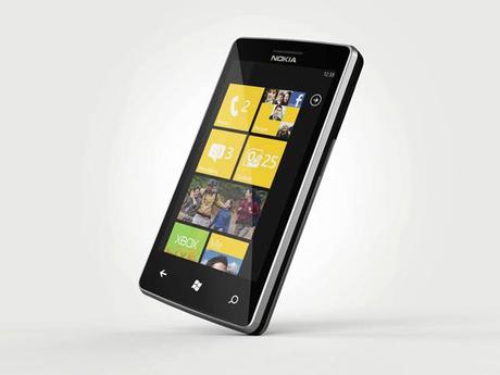 Nokia Lumia 900 e Windows Mobile Tango nei primi mesi del 2012