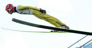 Salto con gli sci: Freitag vince sulle orme di suo padre