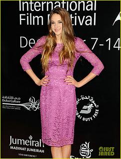 Shailene Woodley in Dolce & Gabbana alla Premiere di ‘The Descendants’ al Dubai Film Festival 2011