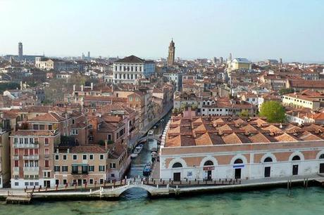 Venezia dice basta alle navi da crociera in laguna.