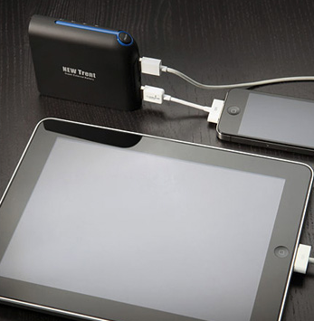 La batteria supplementare che tiene in vita iPhone e iPad contemporaneamente