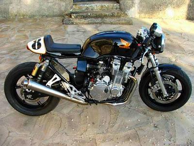 Honda CB750 Cafe Racer # 8