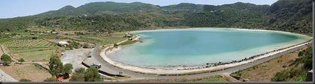 800px-Panorama_Lago_specchio_di_venere