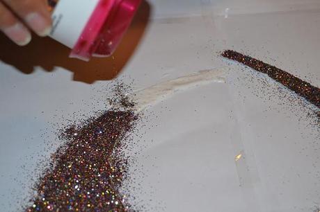 DIY Glitter Part I Necklace