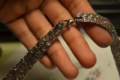 DIY Glitter Part I Necklace