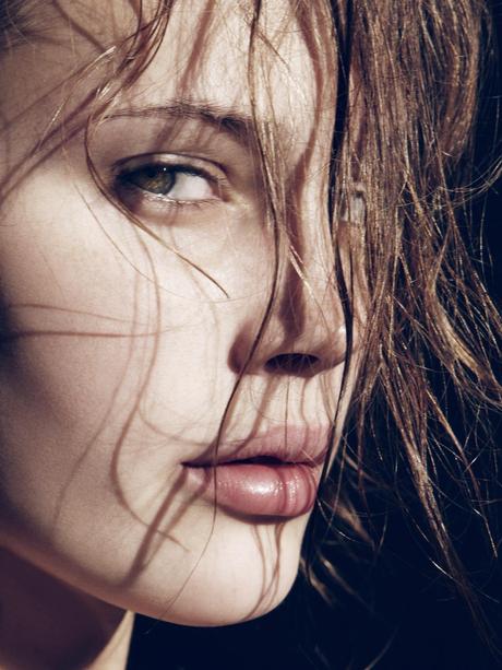 MARINE VACTH La nuova PARISIENNE d’Yves Saint Laurent